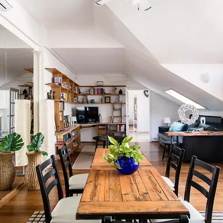 Cecile's Central, Gastro Str, Wifi, 2 Bed And 2 Bathrooms Apartmán Budapešť