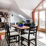 Cecile's Central, Gastro Str, Wifi, 2 Bed And 2 Bathrooms Apartment Budapest