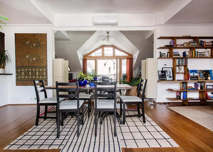Cecile's Central, Gastro Str, Wifi, 2 Bed And 2 Bathrooms * Budapest