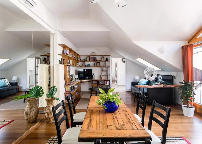 Cecile's Central, Gastro Str, Wifi, 2 Bed And 2 Bathrooms Appartement Budapest